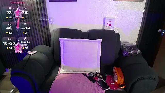 Mia garcia28 online show from September 15, 7:47 pm