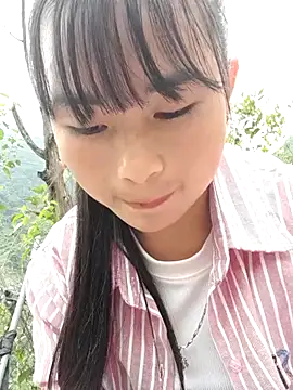 Snapshot of Sunyinn chatting on October 23, 9:52 am Sunyinn online show from October 23, 9:52 am