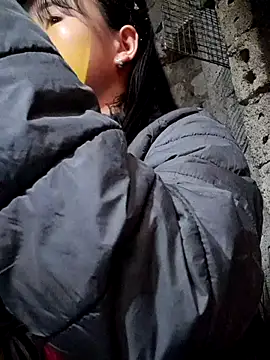 Snapshot of Sunyinn chatting on November 2, 2:03 am Sunyinn online show from November 2, 2:03 am