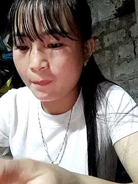 Snapshot of Sunyinn chatting on November 6, 10:05 am Sunyinn online show from November 6, 10:05 am