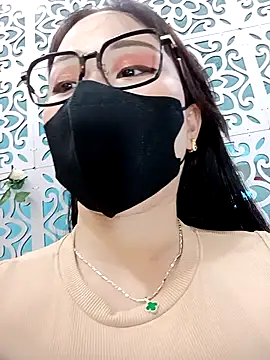 Bonnie-2k online show from October 14, 8:15 am