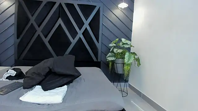 Snapshot of marco_garciia_ chatting on November 1, 11:18 pm marco garciia online show from November 1, 11:18 pm