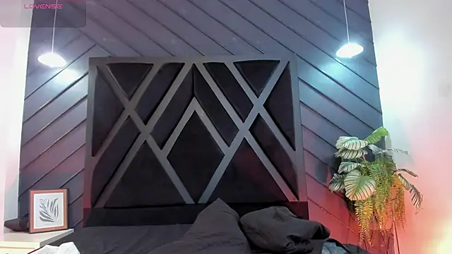 Snapshot of marco_garciia_ chatting on November 21, 11:14 pm marco garciia online show from November 21, 11:14 pm