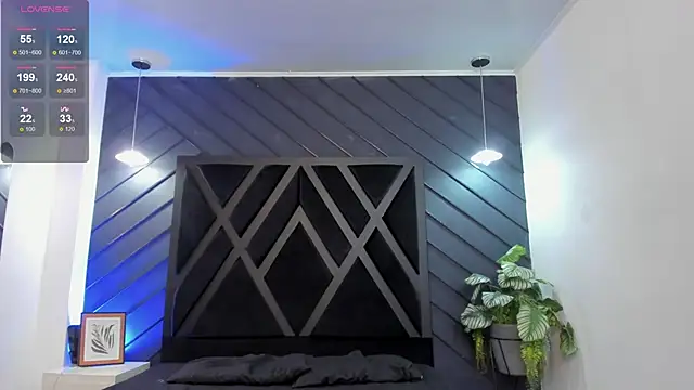 Snapshot of marco_garciia_ chatting on December 13, 11:10 pm marco garciia online show from December 13, 11:10 pm