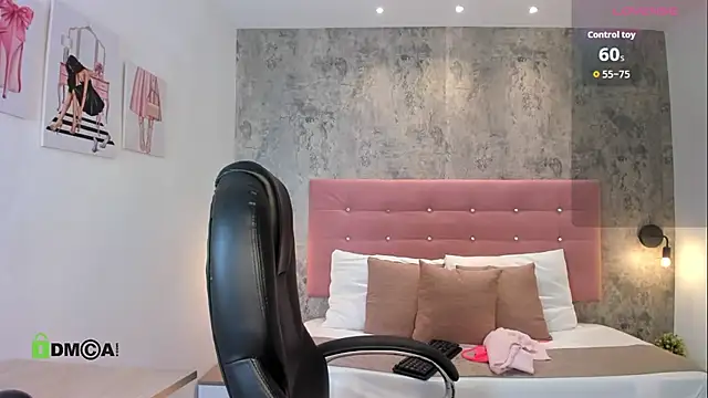 Snapshot of brithanycollins chatting on September 17, 12:40 pm brithanycollins online show from September 17, 12:40 pm