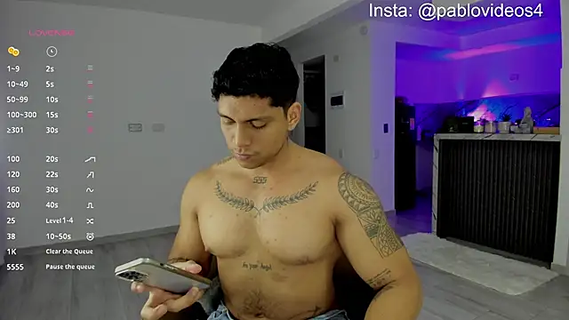 Nicolasmontoya16 online show from September 13, 5:18 am