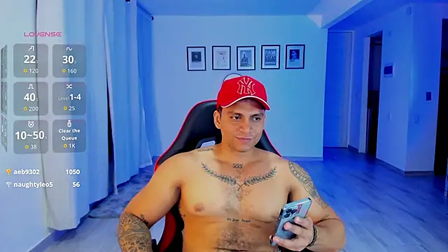 Nicolasmontoya16 online show from November 5, 4:12 am