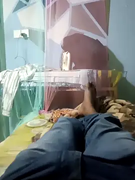 Snapshot of m11a2f3a4z5 chatting on March 9, 1:04 pm m11a2f3a4z5 online show from March 9, 1:04 pm