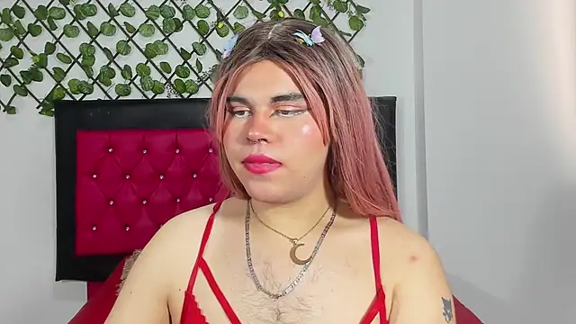 Lady Evelynn online show from October 8, 8:17 pm