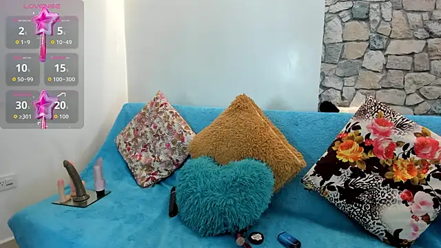 Snapshot of PIINK_2025 chatting on November 5, 3:01 pm PIINK 2025 online show from November 5, 3:01 pm