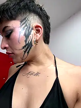 Snapshot of DayanaDG chatting on November 1, 11:51 pm DayanaDG online show from November 1, 11:51 pm