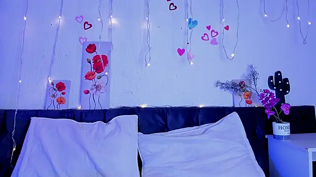 Snapshot of Tommy_Lovee chatting on November 6, 4:02 am Tommy Lovee online show from November 6, 4:02 am