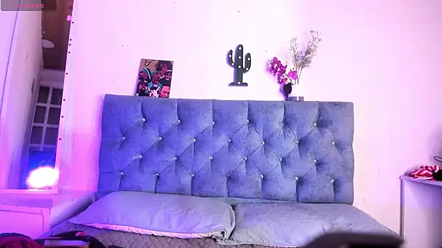 Snapshot of Tommy_Lovee chatting on December 3, 3:47 am Tommy Lovee online show from December 3, 3:47 am