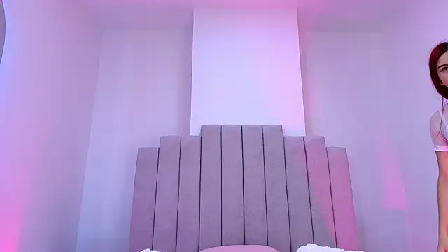 Snapshot of valecastro_ chatting on November 19, 7:14 pm valecastro online show from November 19, 7:14 pm