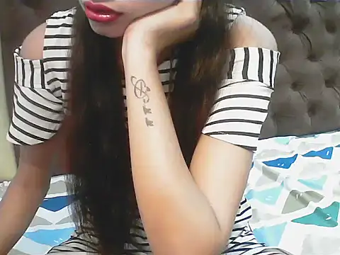 Snapshot of elize__ chatting on September 9, 2:55 am elize   online show from September 9, 2:55 am