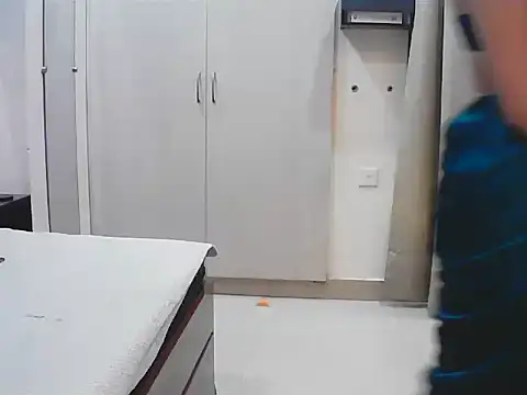 Snapshot of elize__ chatting on September 11, 5:29 am elize   online show from September 11, 5:29 am