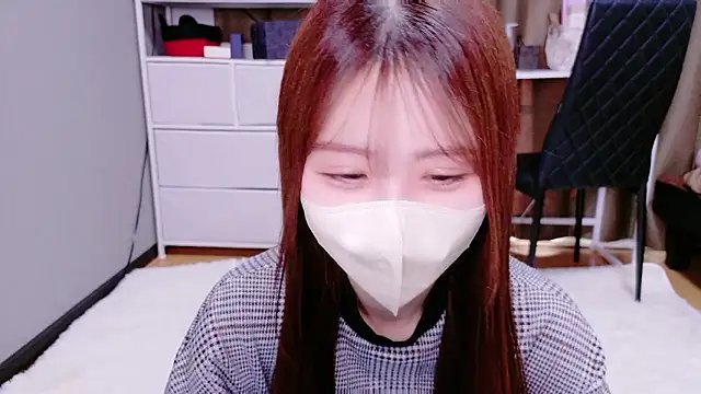 Snapshot of Ema_o0_chan chatting on November 29, 5:43 am Ema o0 chan online show from November 29, 5:43 am