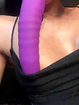 Snapshot of sunset24 chatting on October 5, 11:24 pm sunset24 online show from October 5, 11:24 pm