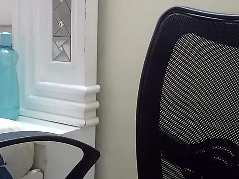 Simranjeet kaur26 online show from October 10, 12:26 pm