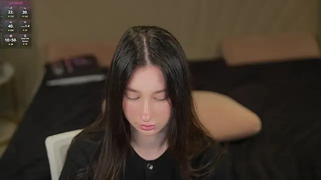 Snapshot of Jenny_Bliss chatting on December 3, 11:30 am Jenny Bliss online show from December 3, 11:30 am