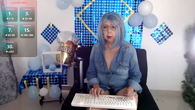 ruth blue21 online show from September 22, 2:41 pm