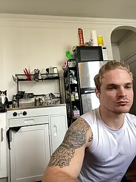 Snapshot of King_Kev_ chatting on May 13, 4:48 pm King Kev online show from May 13, 4:48 pm