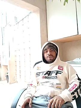 Snapshot of escorpionsd chatting on October 9, 11:08 am escorpionsd online show from October 9, 11:08 am