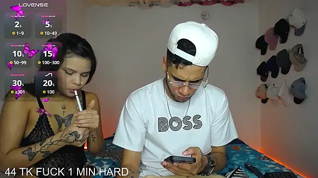 Snapshot of Couple-Wild-Hard chatting on November 21, 9:57 pm Couple-Wild-Hard online show from November 21, 9:57 pm