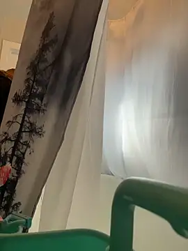 SeccySerena online show from December 16, 5:40 pm