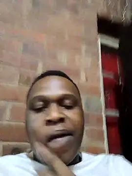 Snapshot of Moet_Chandon chatting on November 2, 8:00 pm Moet Chandon online show from November 2, 8:00 pm