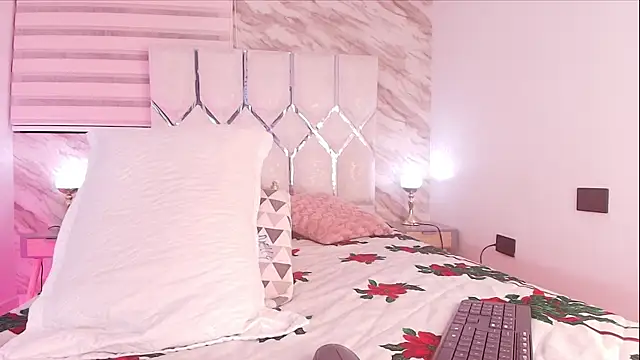 cataleya ebony  online show from December 19, 3:02 am