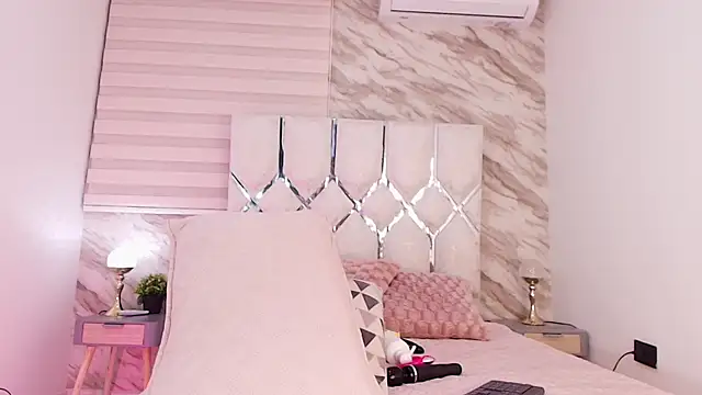 cataleya ebony  online show from January 7, 3:09 am