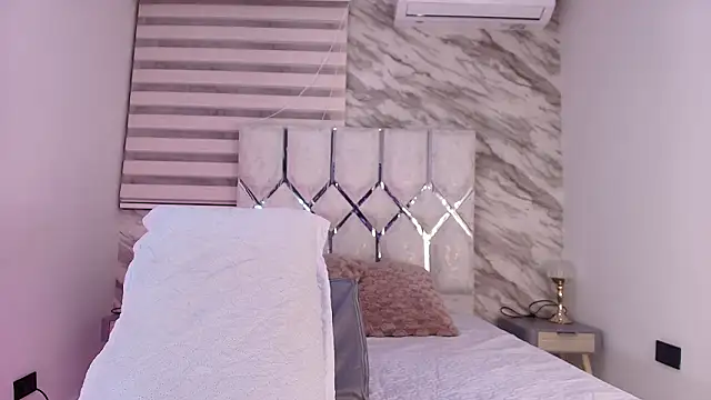 cataleya ebony  online show from February 17, 3:03 am