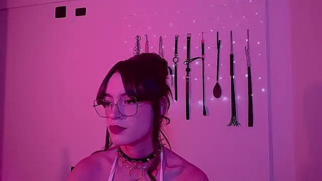 nina kink online show from May 23, 9:41 pm