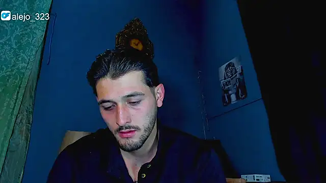 alejo  323   online show from March 5, 3:02 am