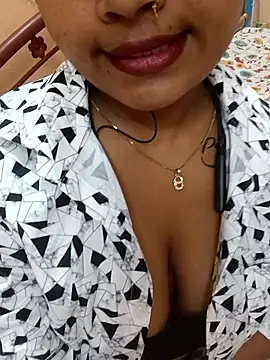 Snapshot of Naughty-Chaaya chatting on November 5, 10:59 am Naughty-Chaaya online show from November 5, 10:59 am