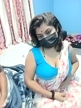 Snapshot of Naughty-Chaaya chatting on November 23, 6:19 pm Naughty-Chaaya online show from November 23, 6:19 pm