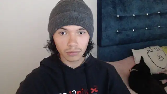 Xoxo Smiles online show from September 13, 6:40 pm