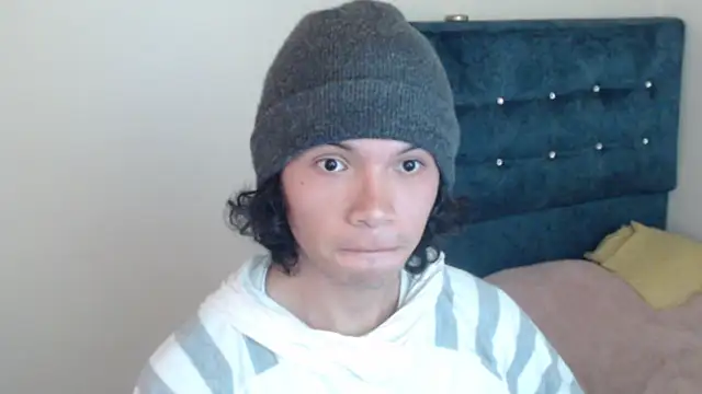 Xoxo Smiles online show from September 15, 8:31 pm