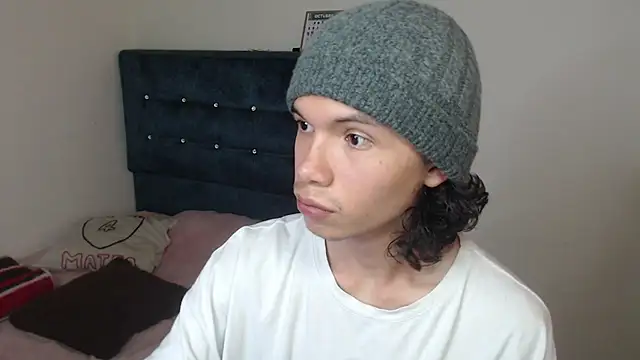 Xoxo Smiles online show from October 18, 8:20 pm