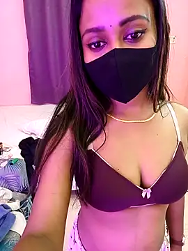 Snapshot of Puja-baby chatting on November 10, 1:04 am Puja-baby online show from November 10, 1:04 am