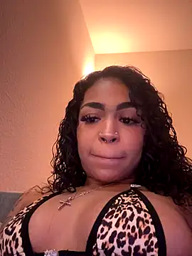 Snapshot of azaraxxxamor chatting on October 22, 10:09 pm azaraxxxamor online show from October 22, 10:09 pm