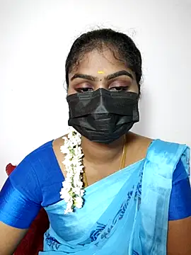 Snapshot of Tamil_Princess12 chatting on November 21, 6:12 am Tamil Princess12 online show from November 21, 6:12 am