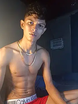 Snapshot of God_Eros_23cm chatting on November 8, 2:56 am God Eros 23cm online show from November 8, 2:56 am