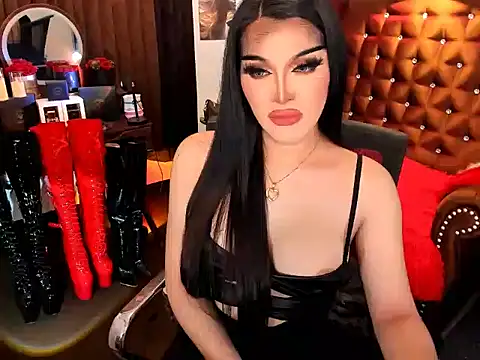 Snapshot of devongarcia chatting on October 12, 11:09 am devongarcia online show from October 12, 11:09 am