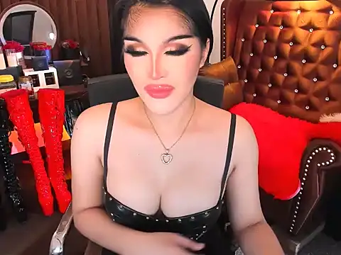 Snapshot of devongarcia chatting on November 27, 12:13 am devongarcia online show from November 27, 12:13 am