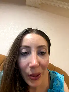 Snapshot of HellaryTourent chatting on September 11, 4:29 pm HellaryTourent online show from September 11, 4:29 pm