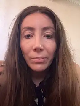 Snapshot of HellaryTourent chatting on September 13, 1:11 pm HellaryTourent online show from September 13, 1:11 pm