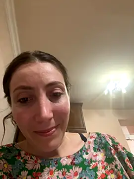 Snapshot of HellaryTourent chatting on September 17, 8:54 pm HellaryTourent online show from September 17, 8:54 pm