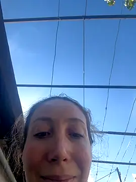 Snapshot of HellaryTourent chatting on September 29, 12:32 pm HellaryTourent online show from September 29, 12:32 pm